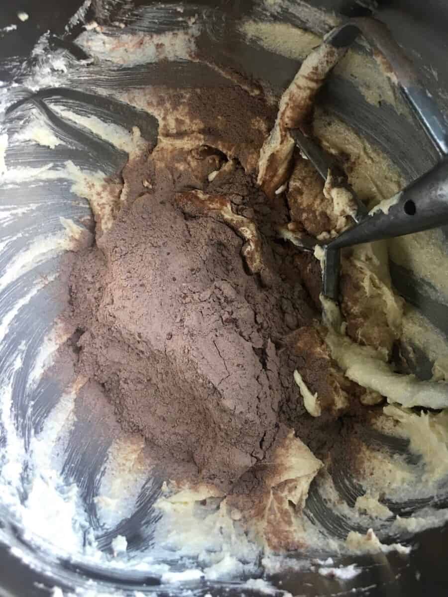 Adding buttermilk to cake batter