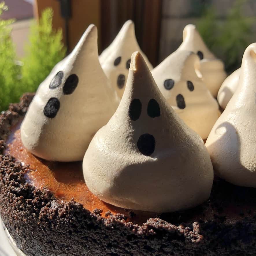 ghost meringues with a view out the window