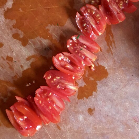 sliced grape tomatoes
