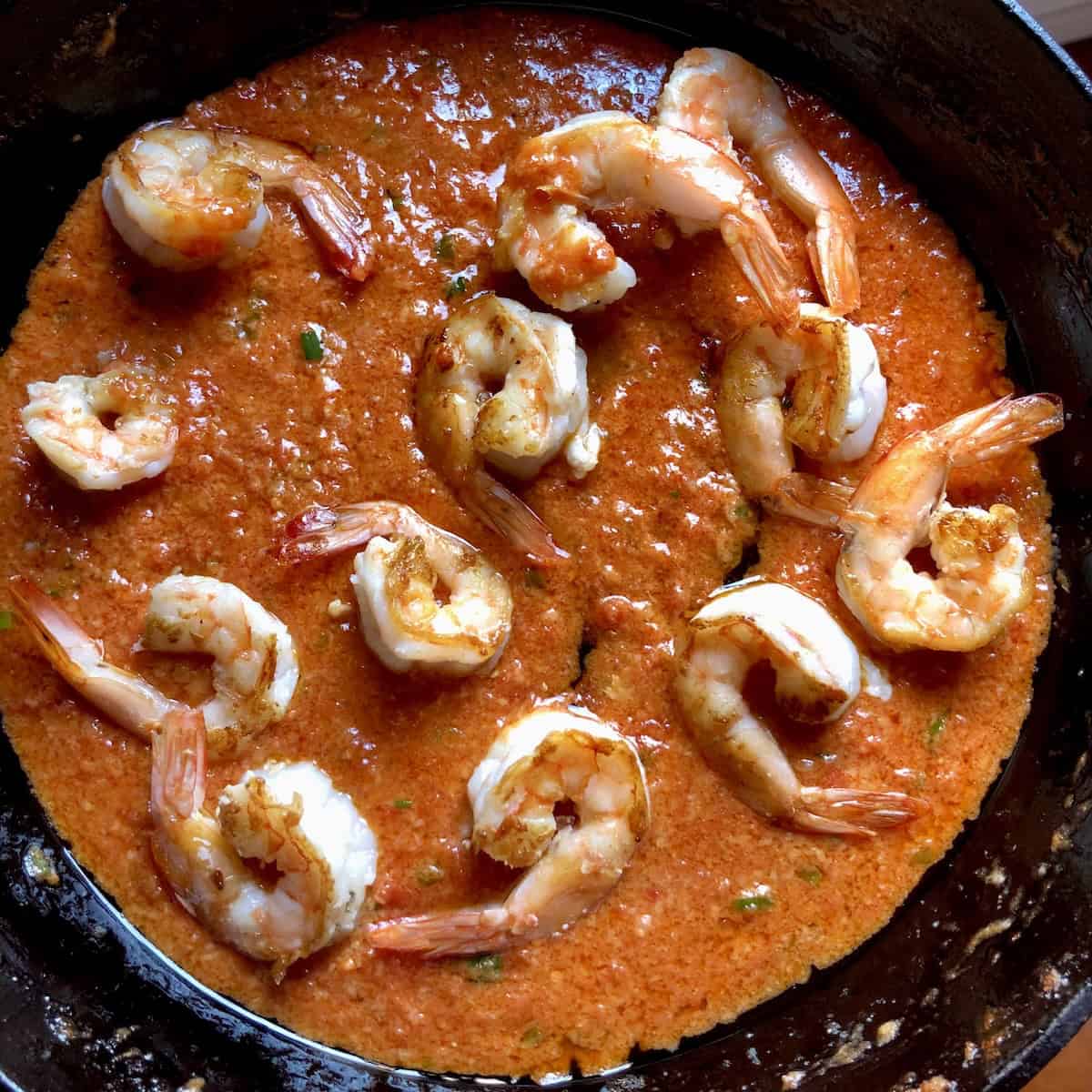 Argentinian red shrimp in tomato cream sauce with creamy tomato alfredo for shrimp pasta recipe.