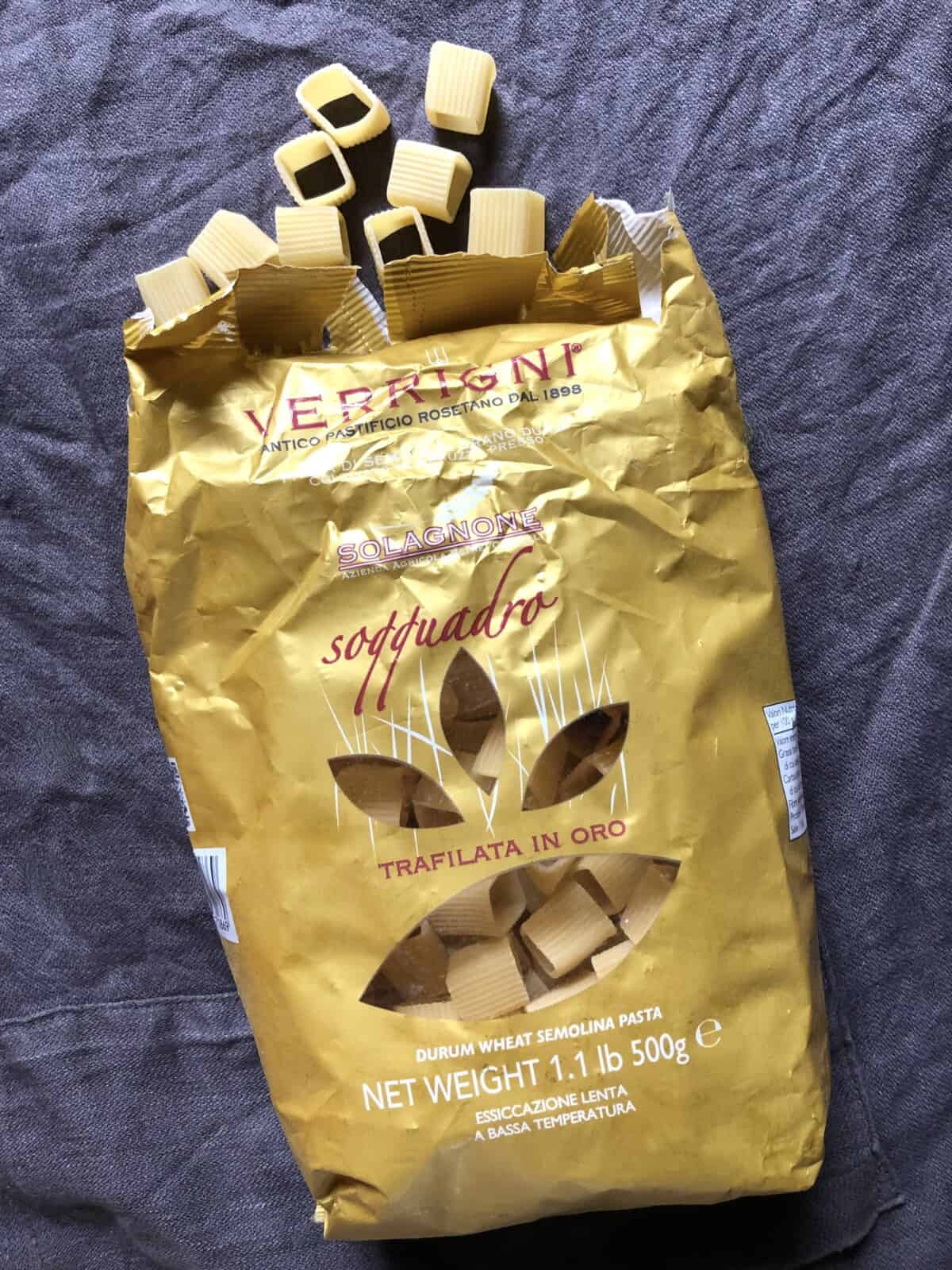 Verrigni gold-drawn pasta in the bag