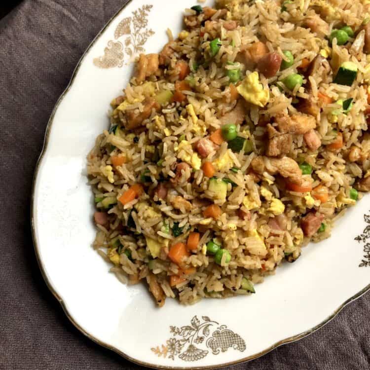 Easy Chinese Special Fried Rice 扬州炒饭 (Yangzhou Fried Rice) - Biting at ...