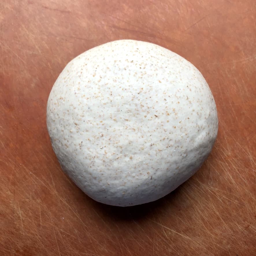 Super smooth and well-hydrated kneaded whole wheat flour pizza dough