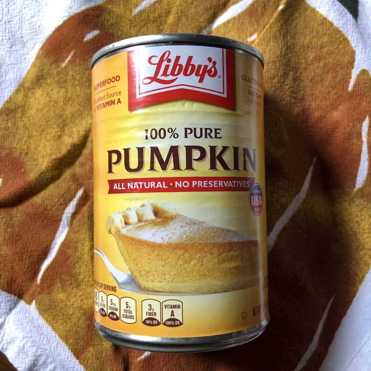 Can of Libby's pumpkin puree.