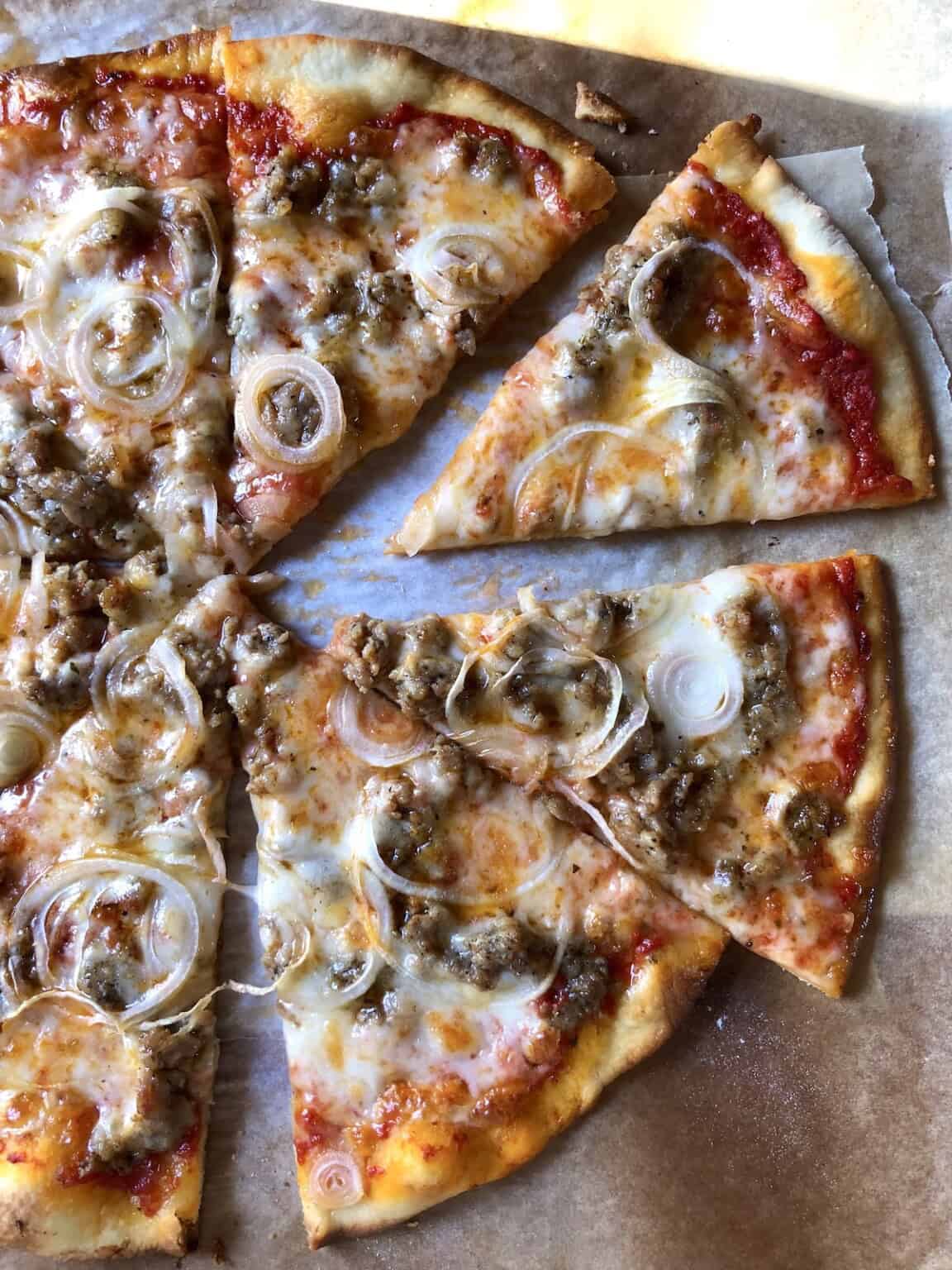 Best Pizza Topping Ideas, 30+ Combinations (With REAL Photos) - Biting ...
